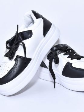 UrbanFlex Black & White Casual Sneakers