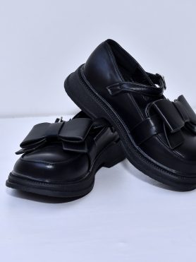 Black Patent Leather Girls' Shoes with Bow Detail